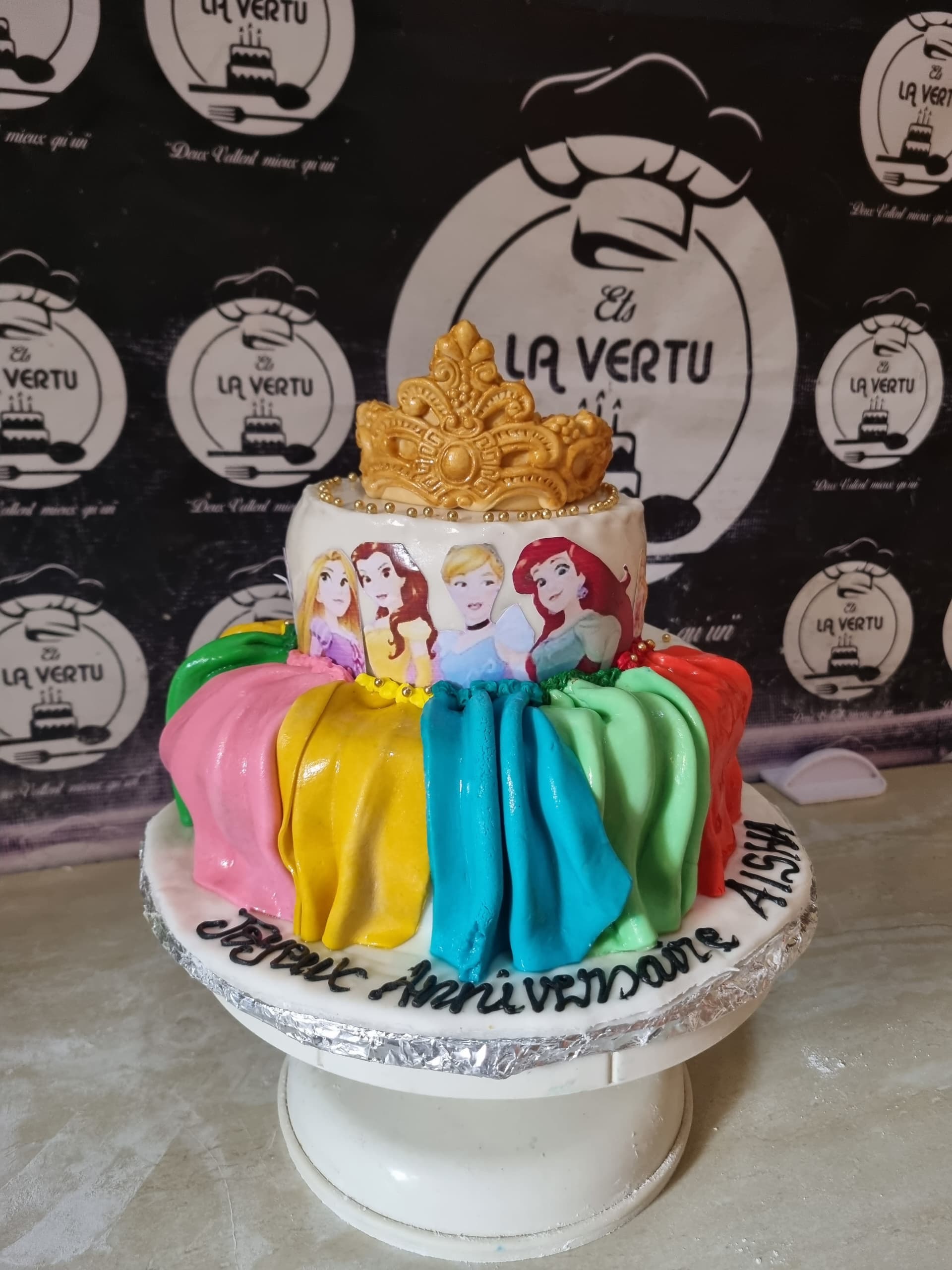 Gateau en fome barbie