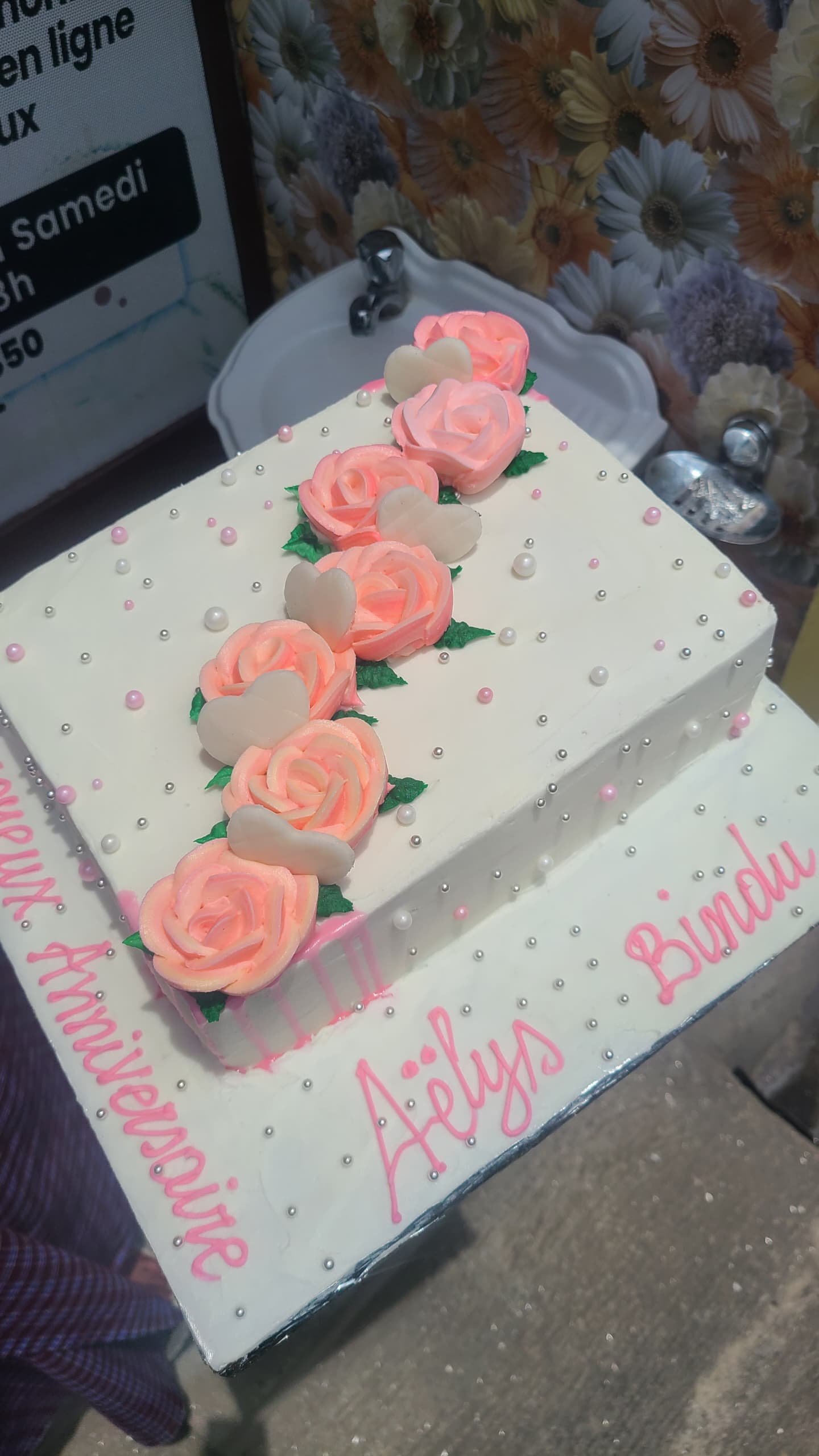 Gateau forme rectangulaire special pour anniversaire